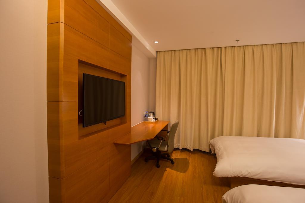 Ji Hotel Shanghai Railway Station West Tianmu Road Dış mekan fotoğraf